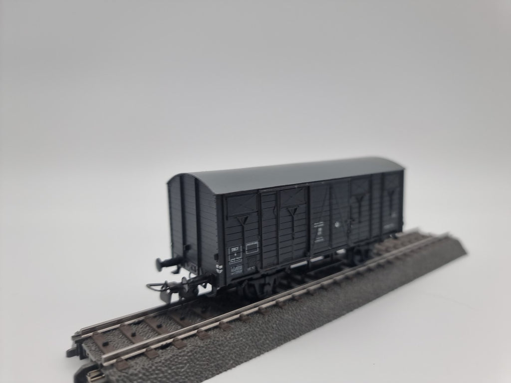 Piko gedeckter Güterwagen SNCF H0