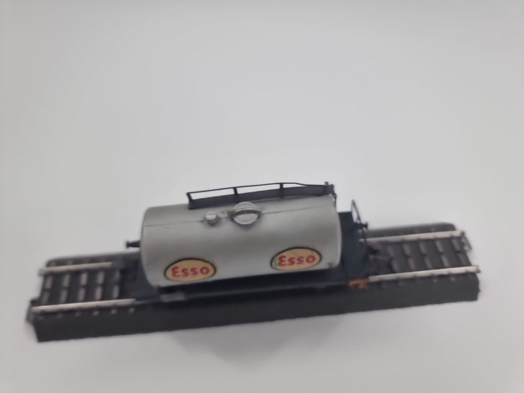 Märklin Esso-Kesselwagen Aufschrift 599 304