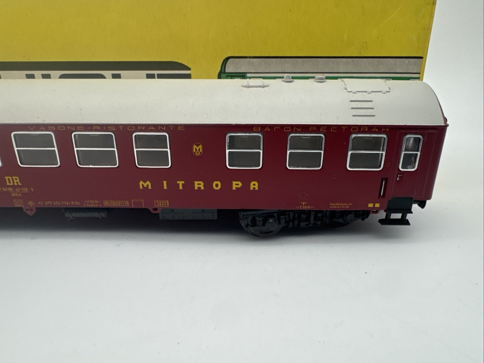 426/62 Piko Schicht Speisewagen Mitropa 51 50 88-40 108-5 WRm H0 Top Zustand