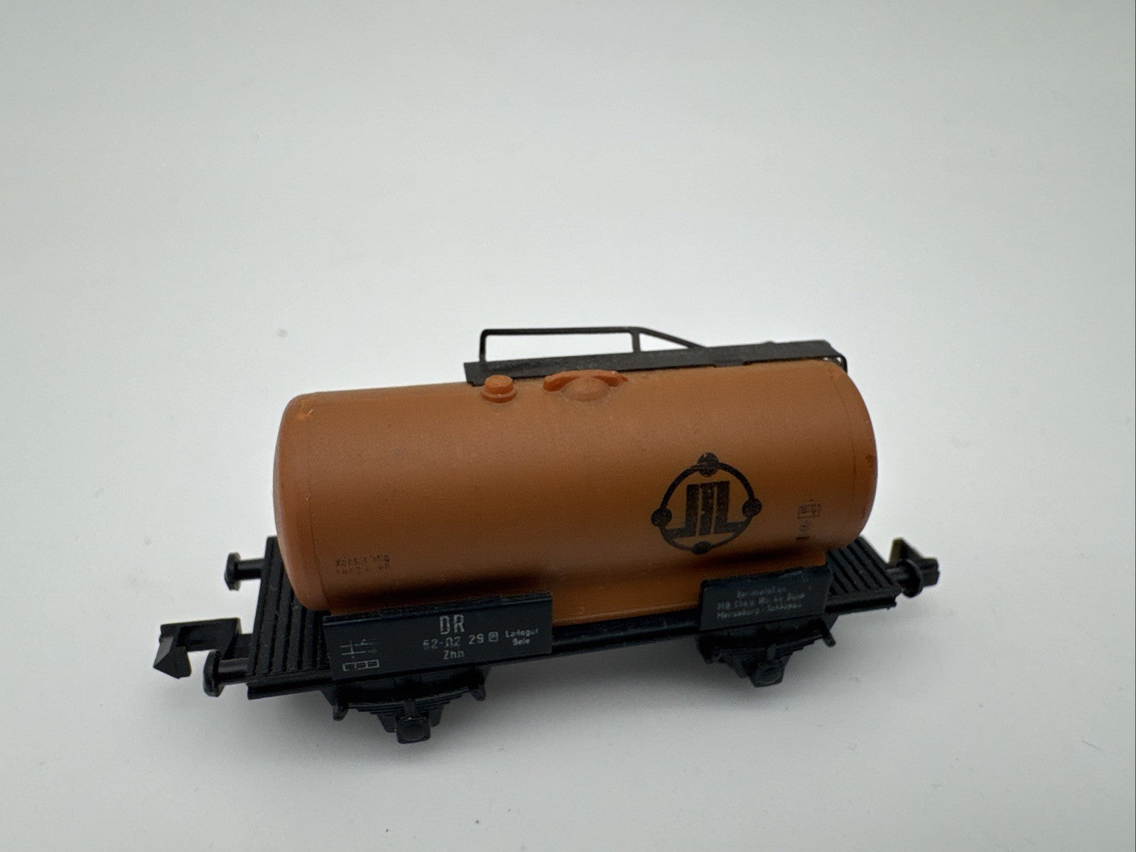 Spur N Kesselwagen Braun