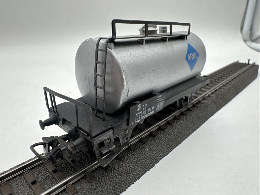 Märklin H0 4500 Kesselwagen ARAL der DB #353