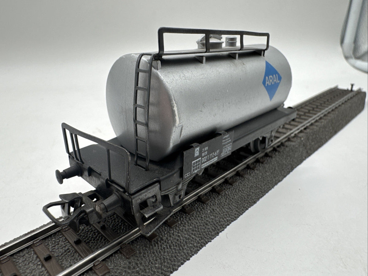 Märklin H0 4500 Kesselwagen ARAL der DB #353