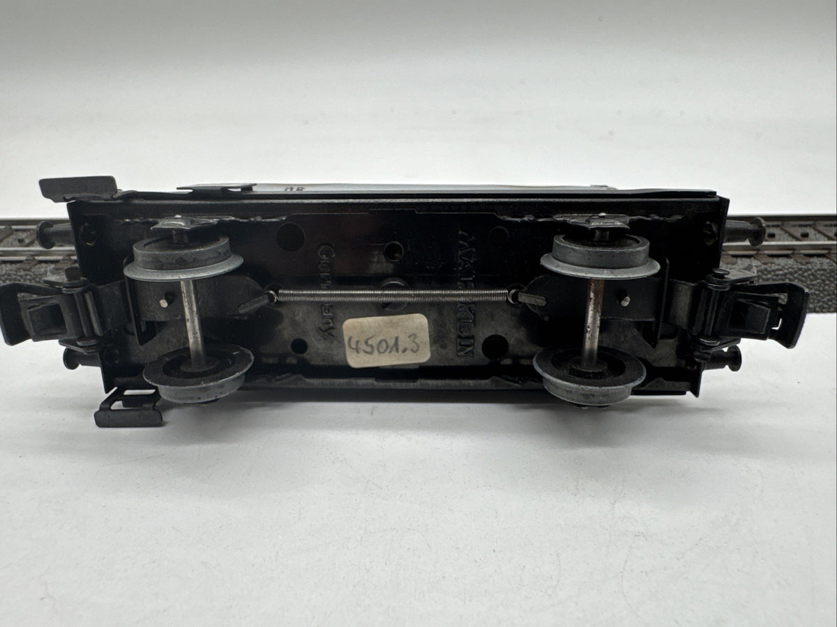 Märklin H0 4501 Güterwagen Kesselwagen "ESSO" 599 304 DB #351