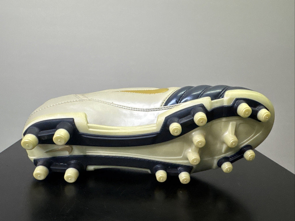 Nike Total 90 III FG Gr. 39 Fußballschuhe 