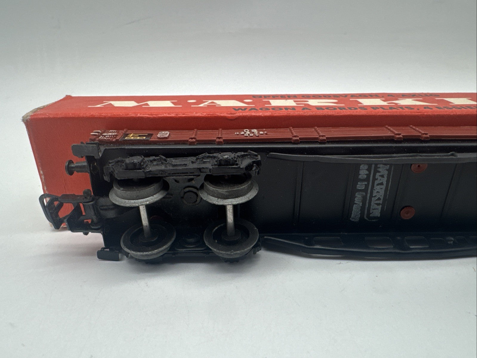 Märklin H0 4514 4-achsiger Niederbordwagen DB