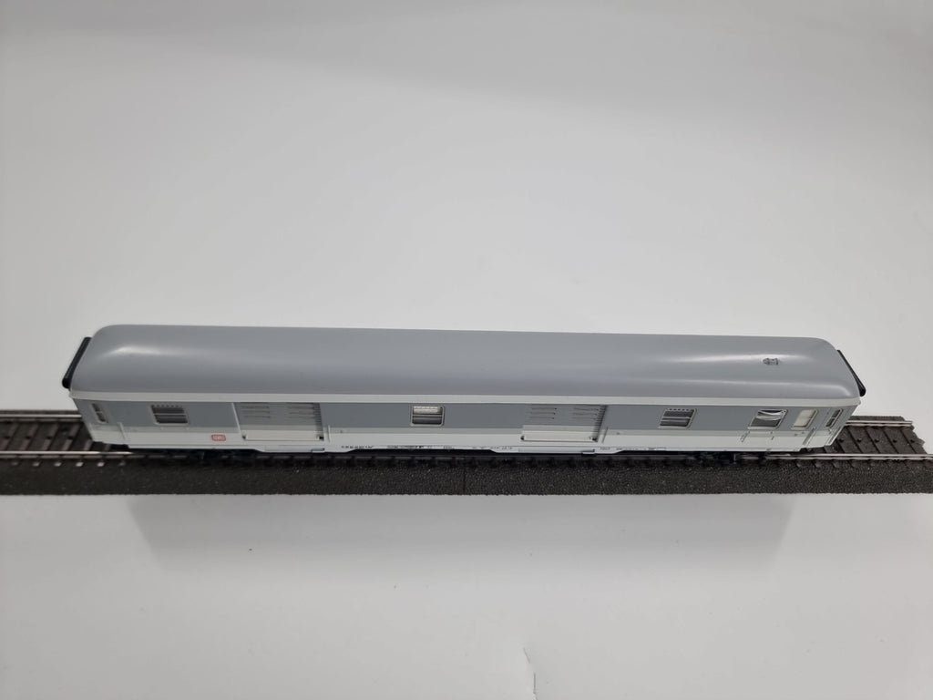 Märklin 4093 Gepäckwagen 51 80 92-40 027-5 Dm