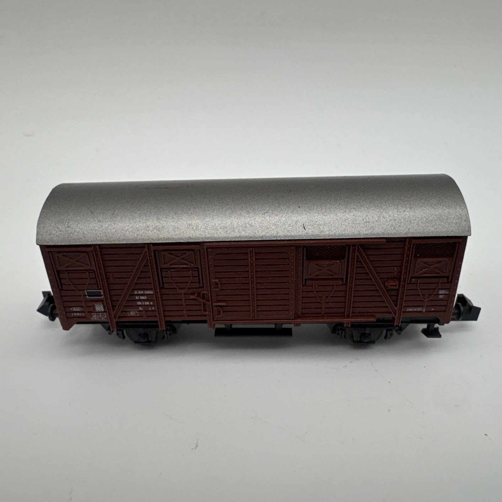 Roco Spur N Geschlossener Güterwagen 