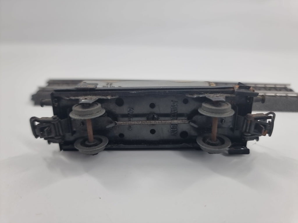 Märklin Esso-Kesselwagen Aufschrift 599 304