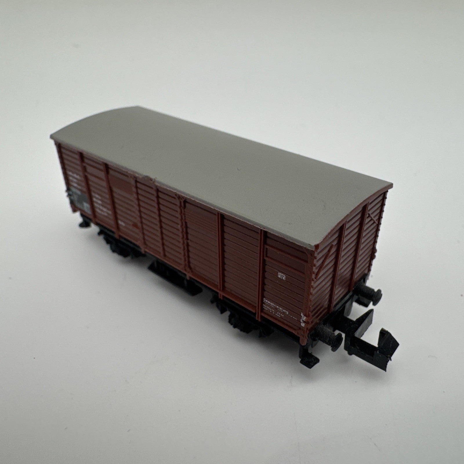 TRIX Spur N geschlossener Güterwagen der DB 112 3 141-1
