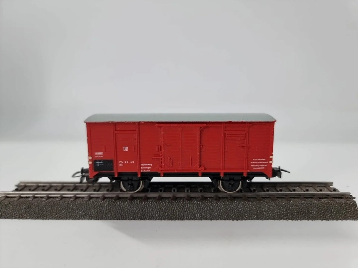 Piko H0 54029 gedeckter Güterwagen rot Viehverschlagwagen 75-24-43 DRG