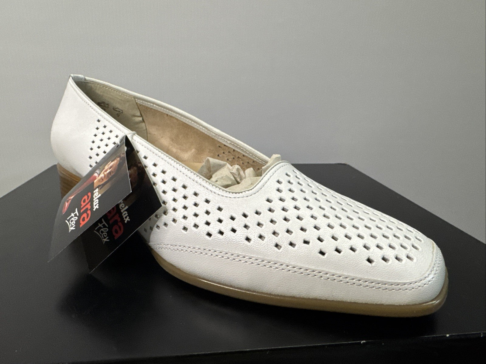 Ara Pumps Gr. 6 Weiß Leder Absatzschuh 
