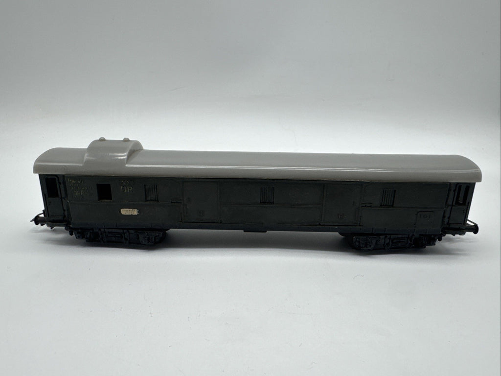 PIKO H0 Gepäckwagen DR 000213 Braun
