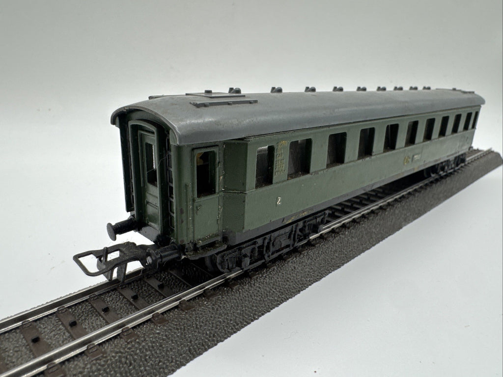 Piko Spur H0 18350 Personenwagen der DR Grün #66