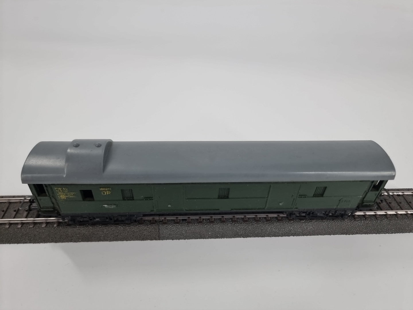 PIKO K 1992 H0 D-Zug Gepäckwagen Pw 4ü DR 