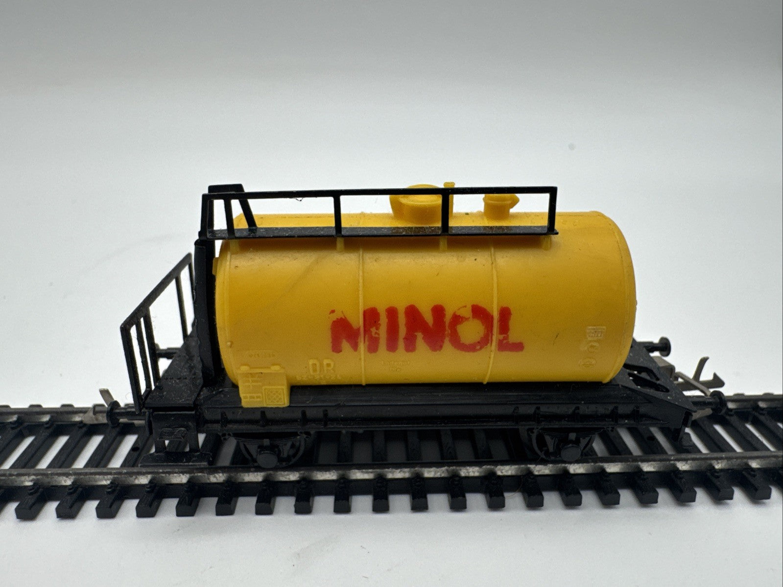 Zeuke TT  Kesselwagen MINOL  DR