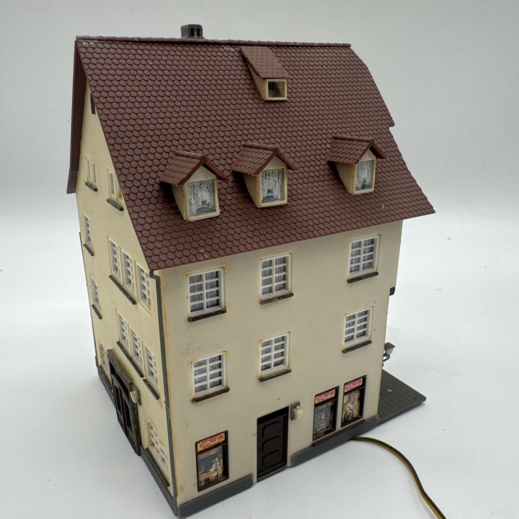 K23 Faller Basis 421  Stadthaus mit Fachwerk aus Anlagenabbau Mit Licht #752