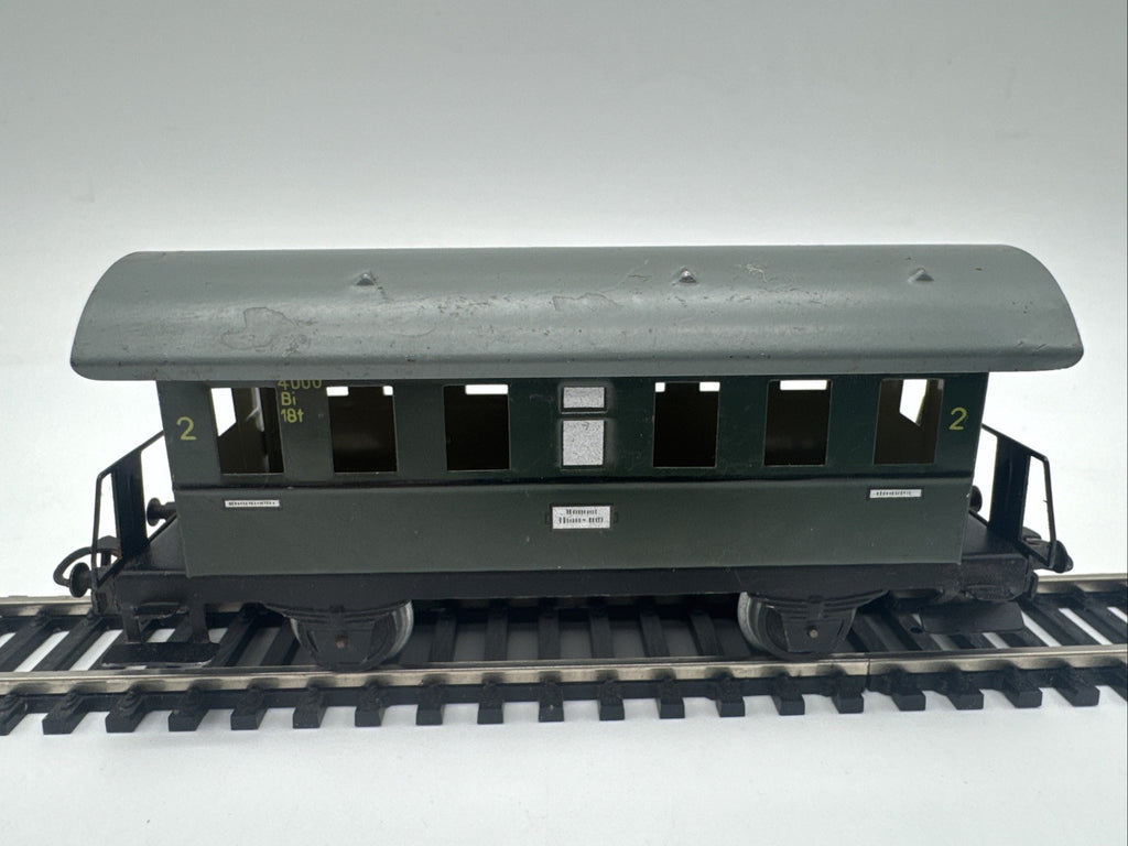 Märklin H0 4000 Personenwagen Donnerbüchse Bi 2. Klasse grün / Blech