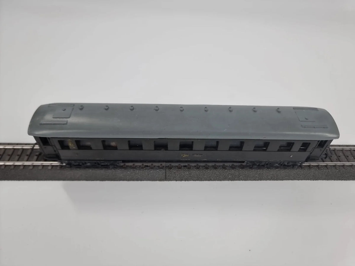 Piko Spur H0 18350 Personenwagen der DR Schwarz