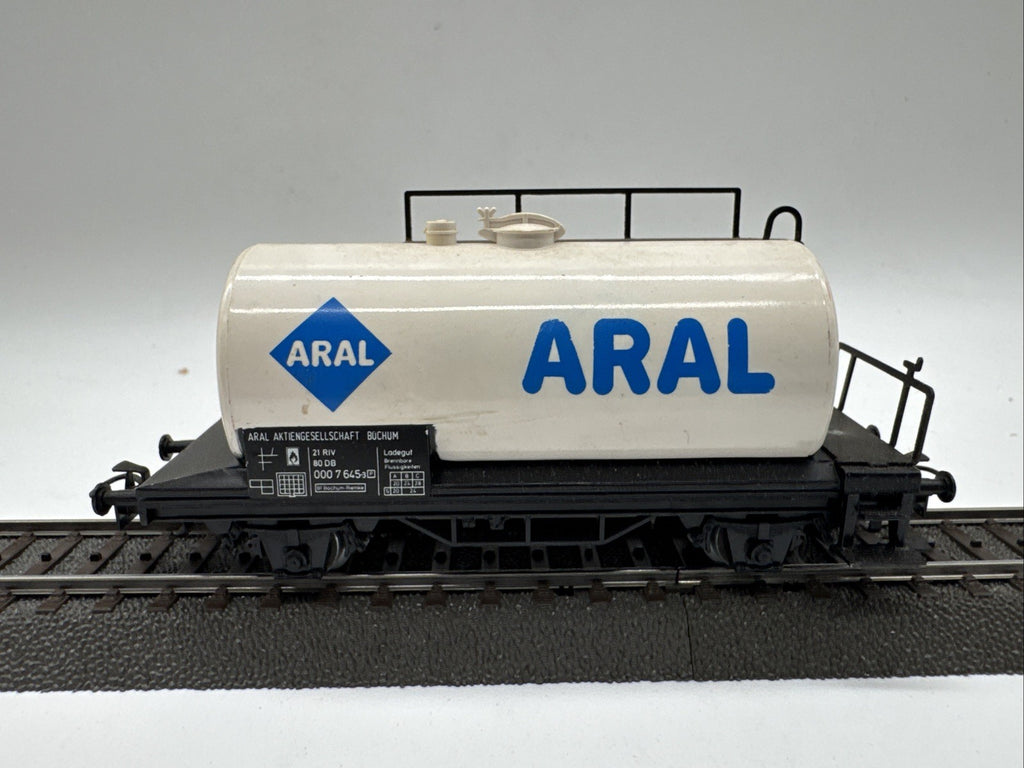 MÄRKLIN 1:87 H0 4440 Kesselwagen " ARAL" - der DB weiß #583