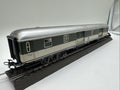 Märklin H0 Gepäckwagen 51 80 92 40-118-2 der DB #555