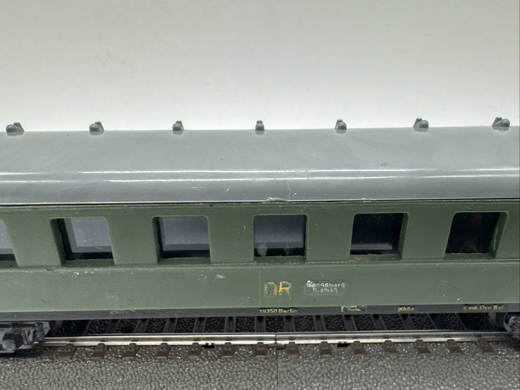 Piko Spur H0 18350 Personenwagen der DR Grün #68
