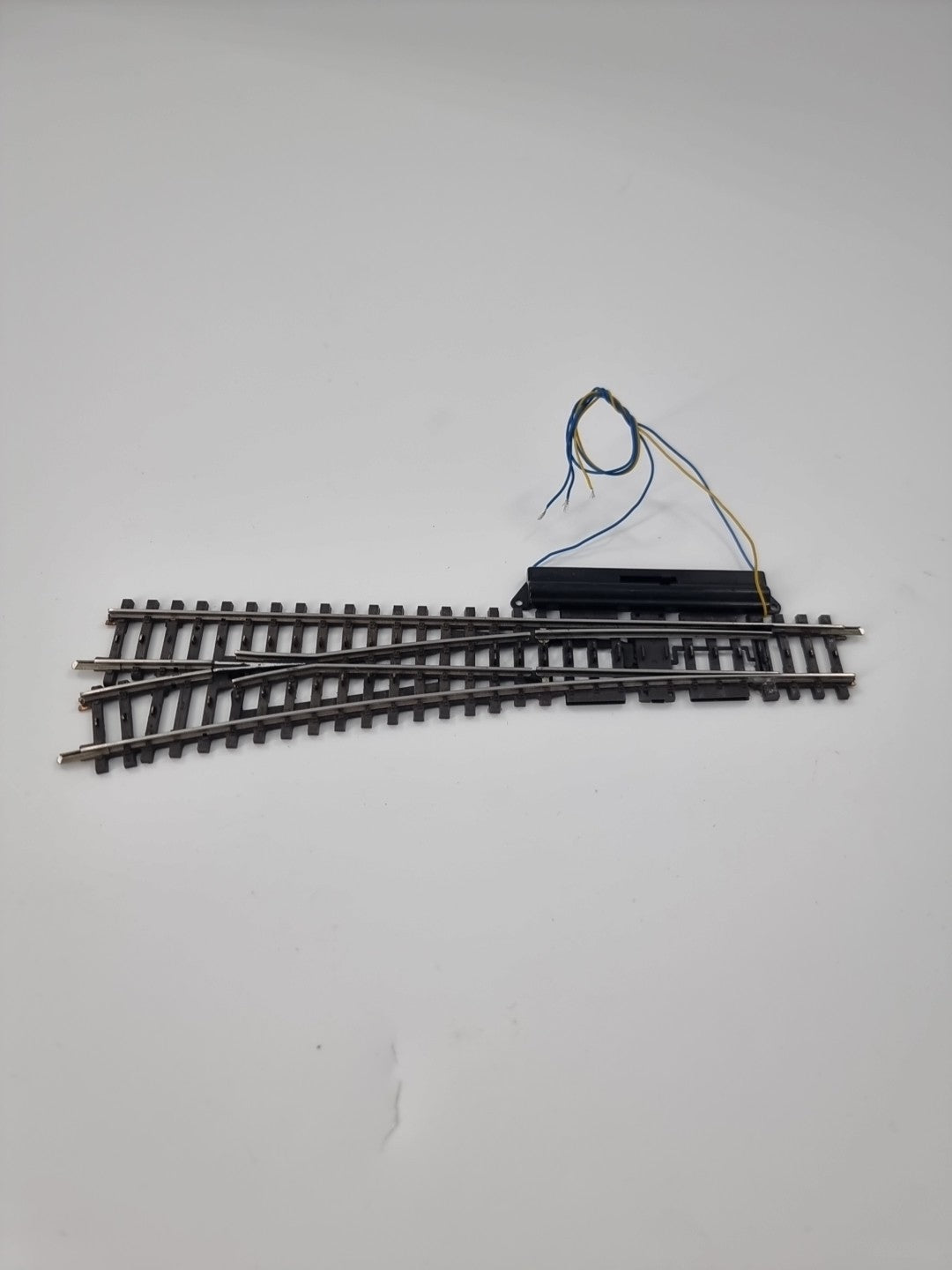 Märklin H0 2271 L, K-Gleis, Weiche Links mit Antrieb 7549  -geprüft-