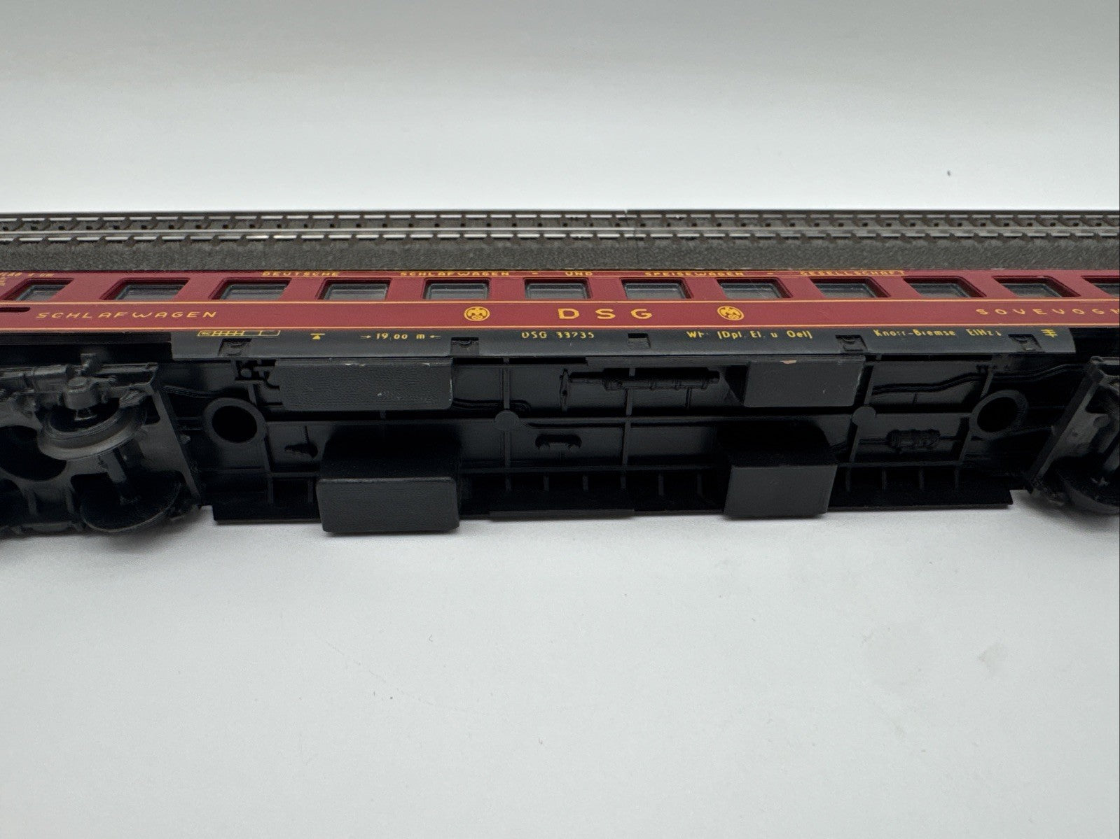 Lima DSG Speisewagen H0 – rot/silber  – Modellbahn