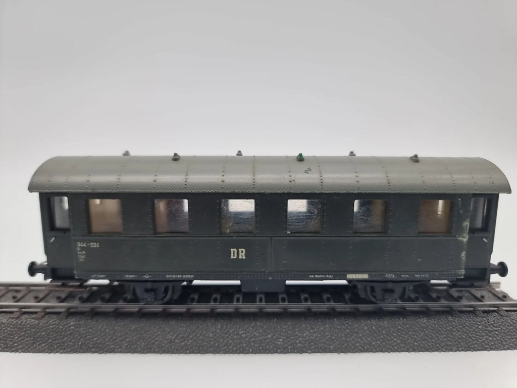 Piko Personenwagen 344-224 Bi 54 PI - DR - grün - weiße Schrift - H0 HO 1:87