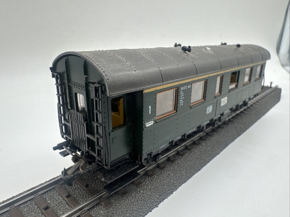 Roco H0 4203 Personenwagen Donnerbüchse 1. Klasse 28 672 Köl grün DB AC #762