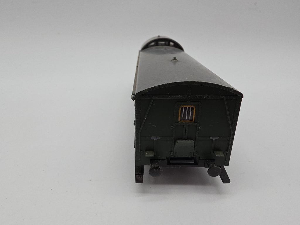 Trix International H0 Gepäckwagen 114069  Mst  (152248) #5726#