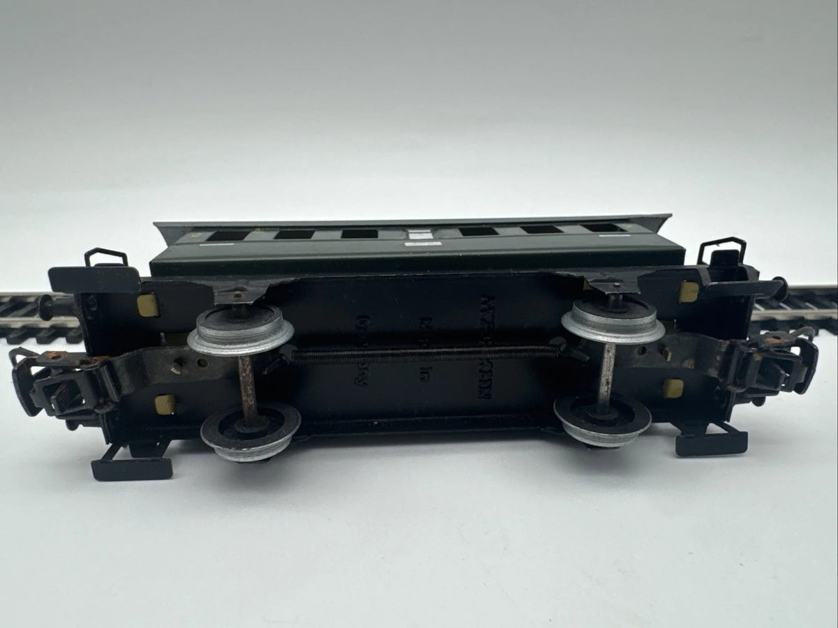 Märklin H0 4000 Personenwagen Donnerbüchse Bi 2. Klasse grün / Blech