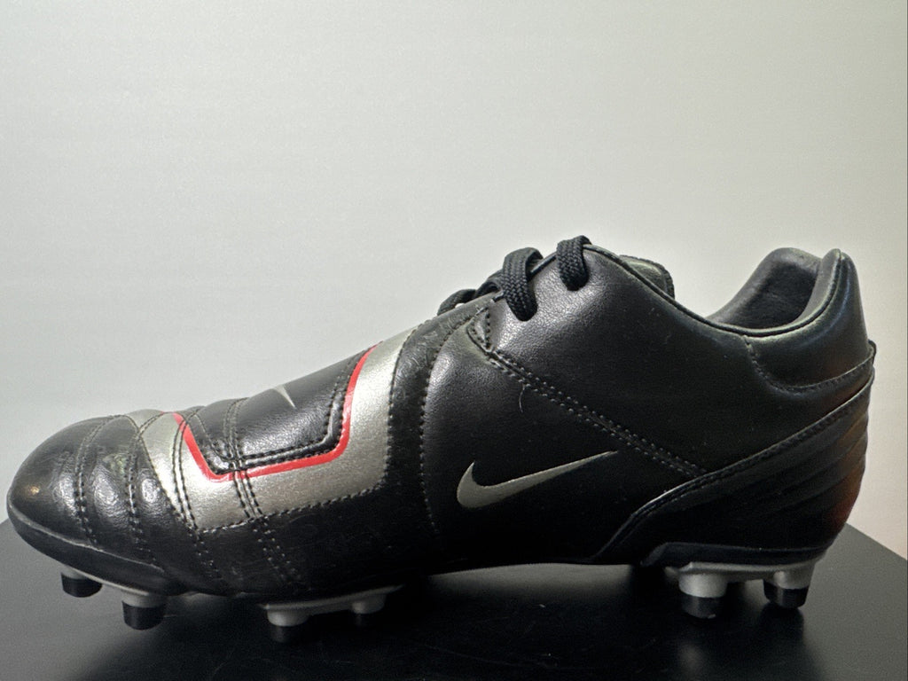 Nike Total 90 Gr. 40 Fußballschuh Shift Plus FG