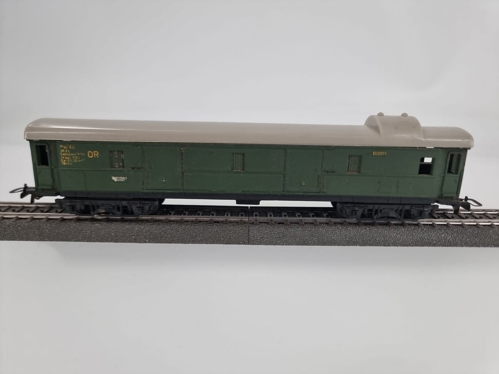 PIKO K 1992 H0 D-Zug Gepäckwagen Pw 4ü DR 