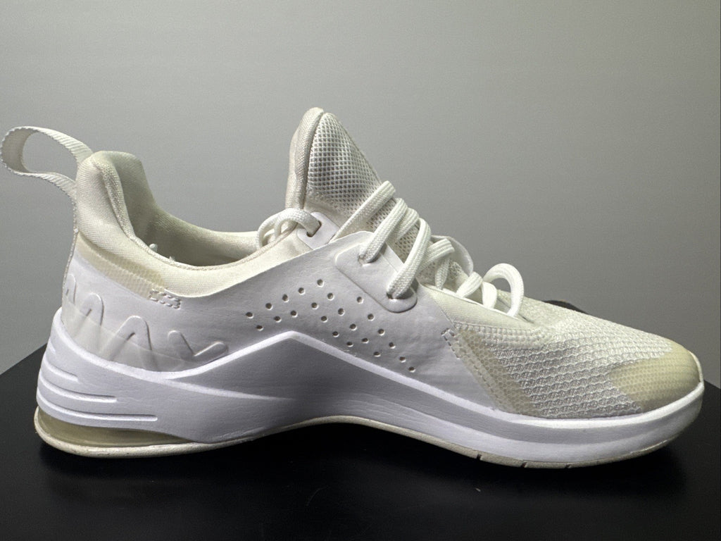 Nike Wmns Air Max Bella TR 3 Gr. 36,5 Sneaker