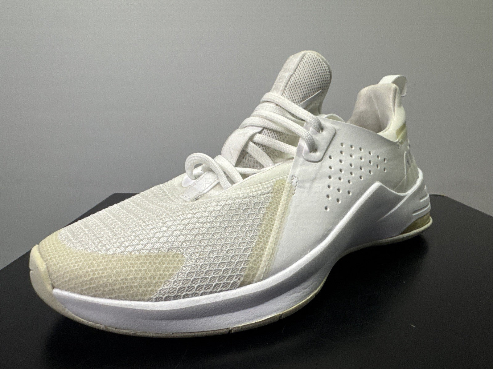 Nike Wmns Air Max Bella TR 3 Gr. 36,5 Sneaker