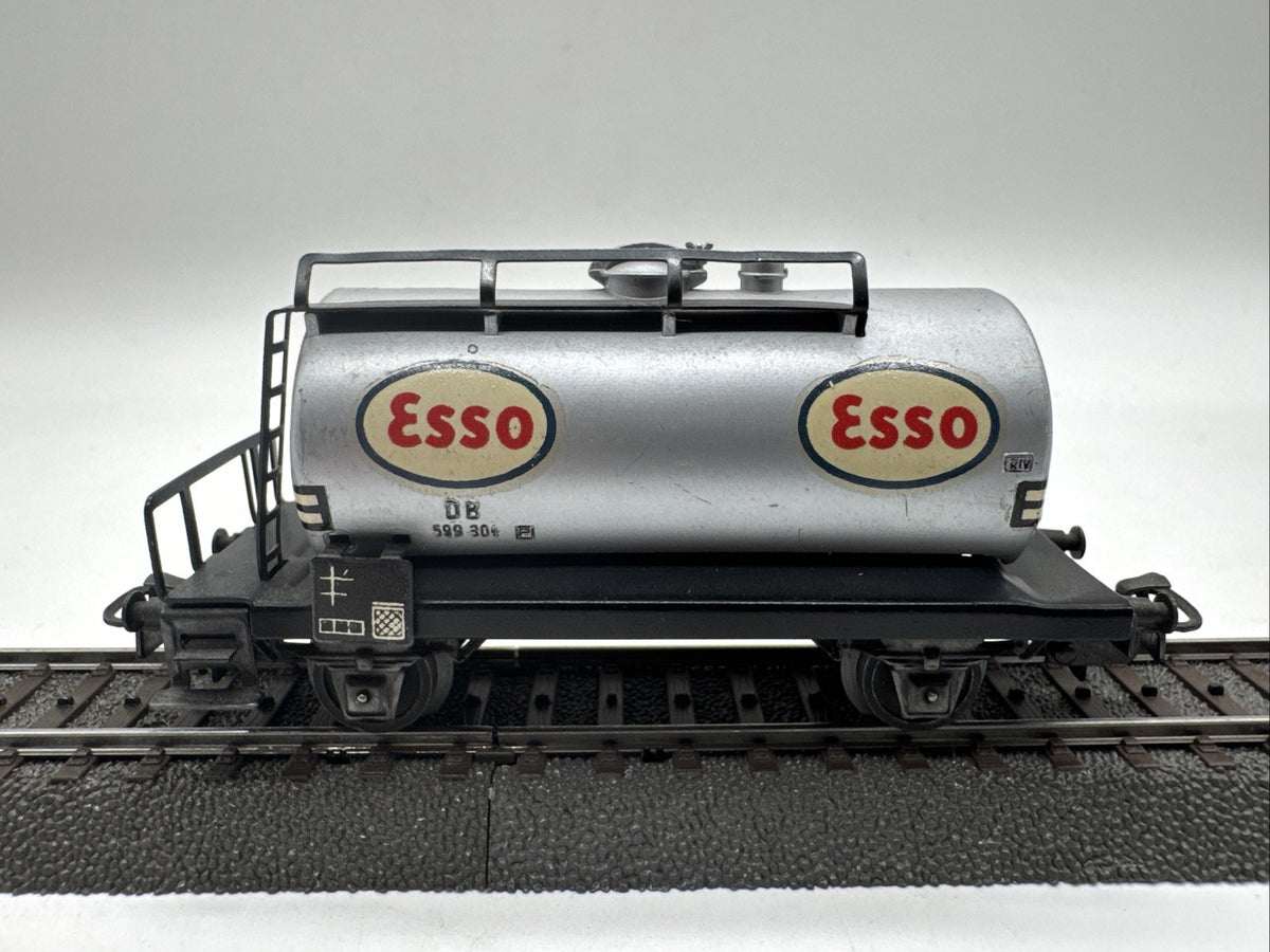 Märklin H0 4501 Güterwagen Kesselwagen "ESSO" 599 304 DB #351