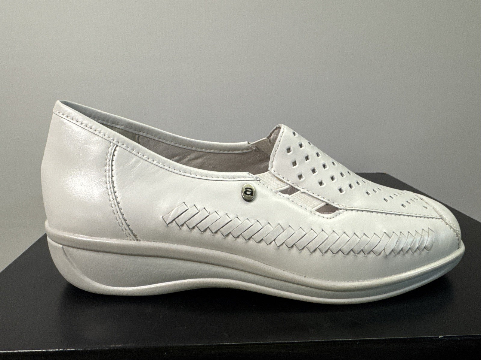Ara Damenschuh Gr. 4 Halbschuh Weiß Leder Slip On 