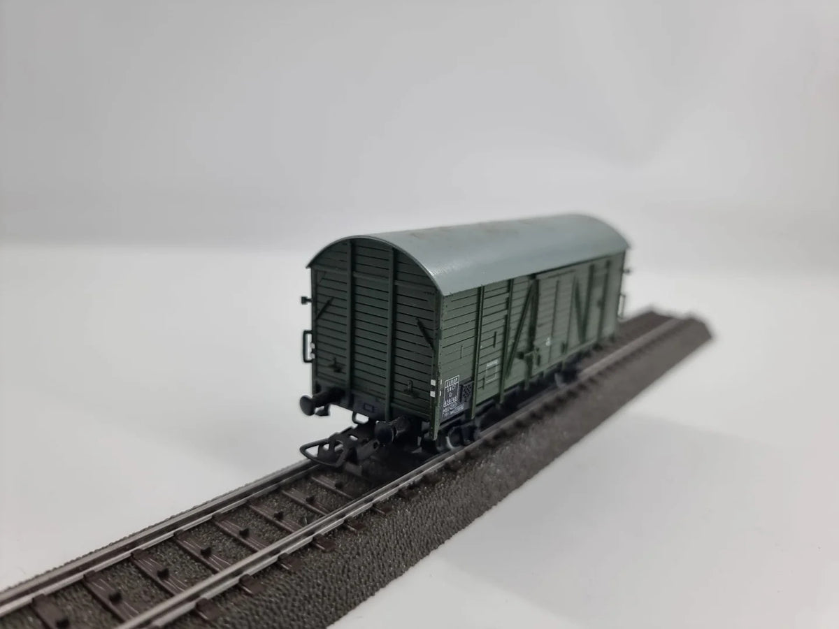 Piko H0 Gedeckter Güterwagen grün 438746 SCNF - H0 HO 1:87