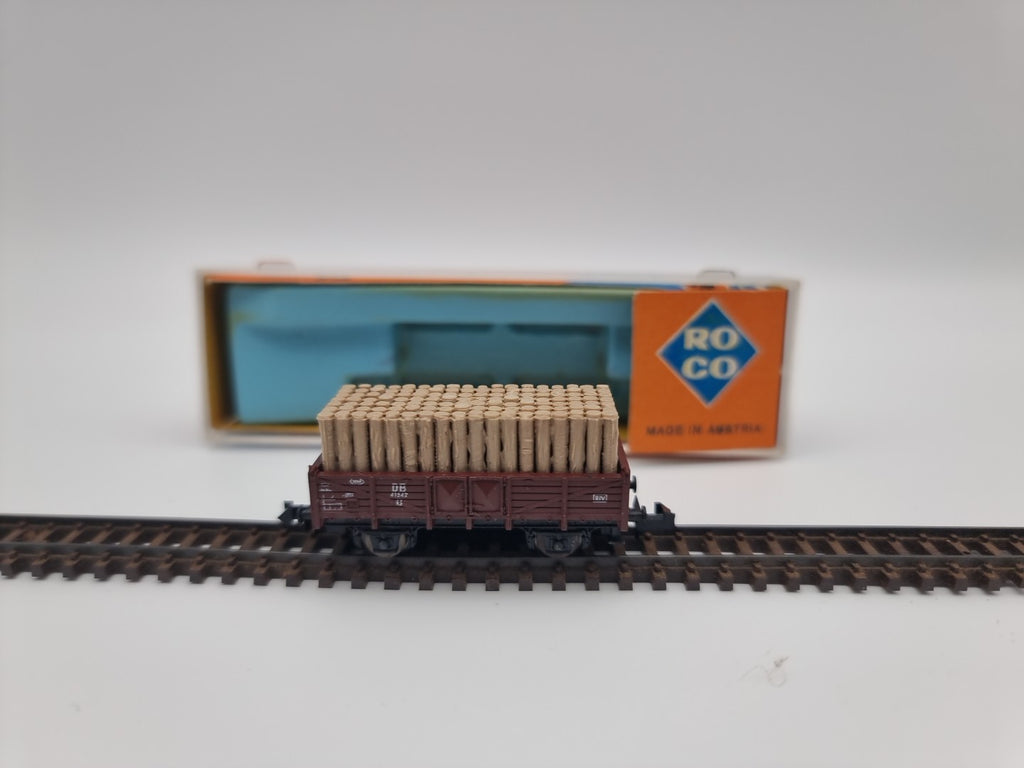 Roco 2313 Spur N Offener Güterwagen / Hochbordwagen, mit Holz beladen OVP