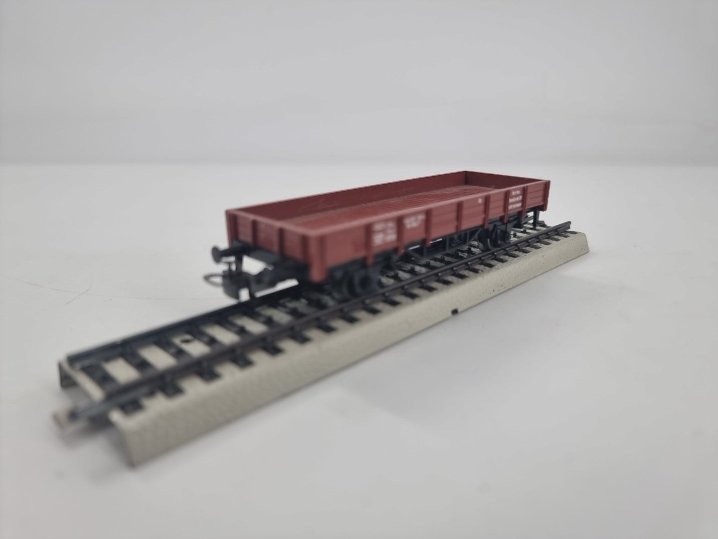 Märklin  H0 505 der DB Niederbordwagen  Rot