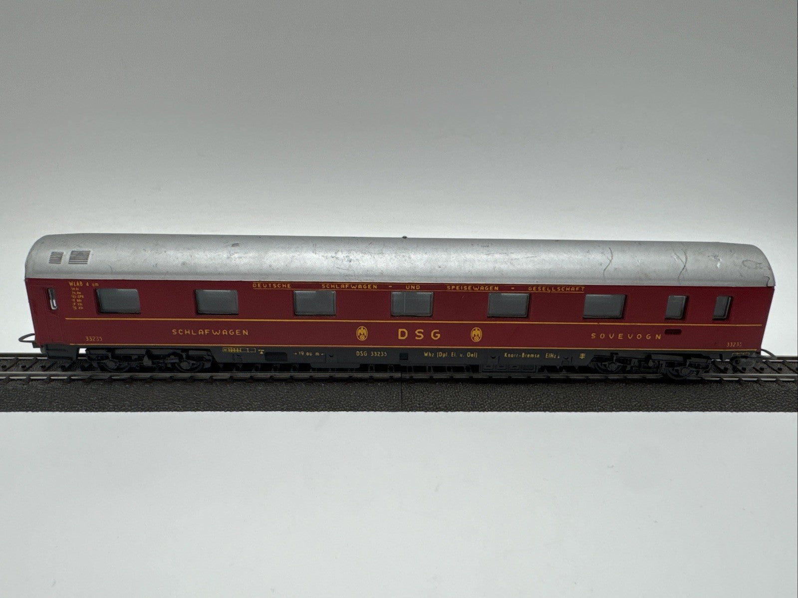 Lima DSG Speisewagen H0 – rot/silber  – Modellbahn