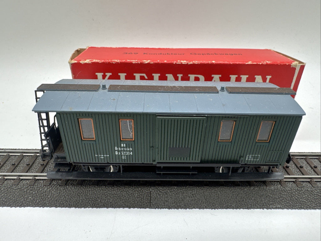 Klein Modellbahn H0 369 Kondukteur Gepäckwagen BBÖ