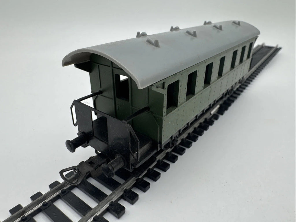 Piko H0 Personenwagen Grün