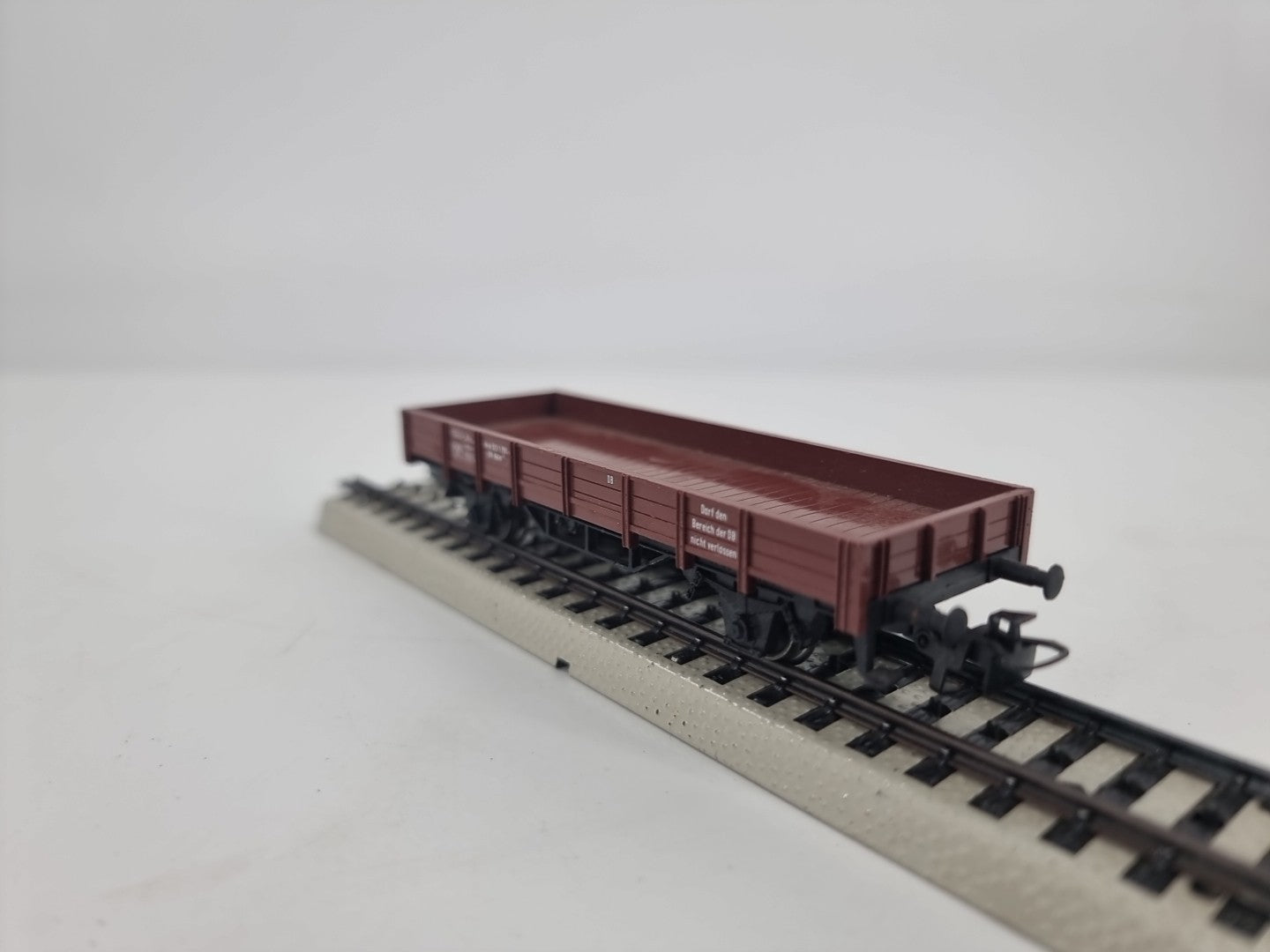 Märklin H0 Niederbordwagen DB 323 1 791-8 