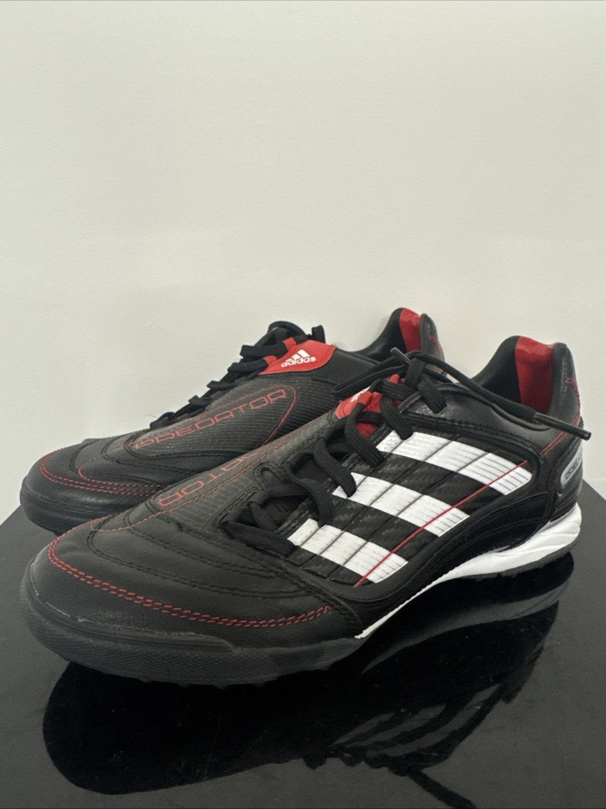 Adidas Predator Kinder Indoor Laufschuh Größe 39 1/3