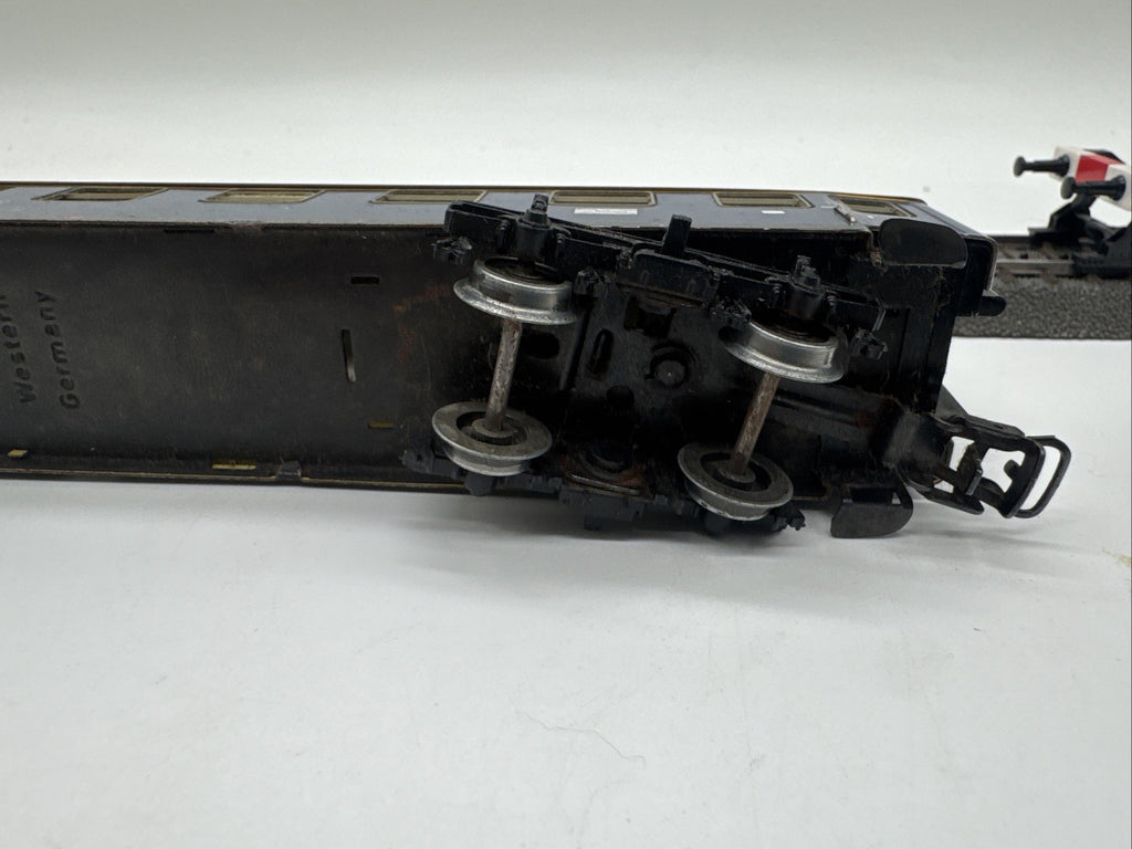 Märklin Personenwagen Beleuchtet 51 80 10-40 167-8 1Klasse Aüm 202 #547