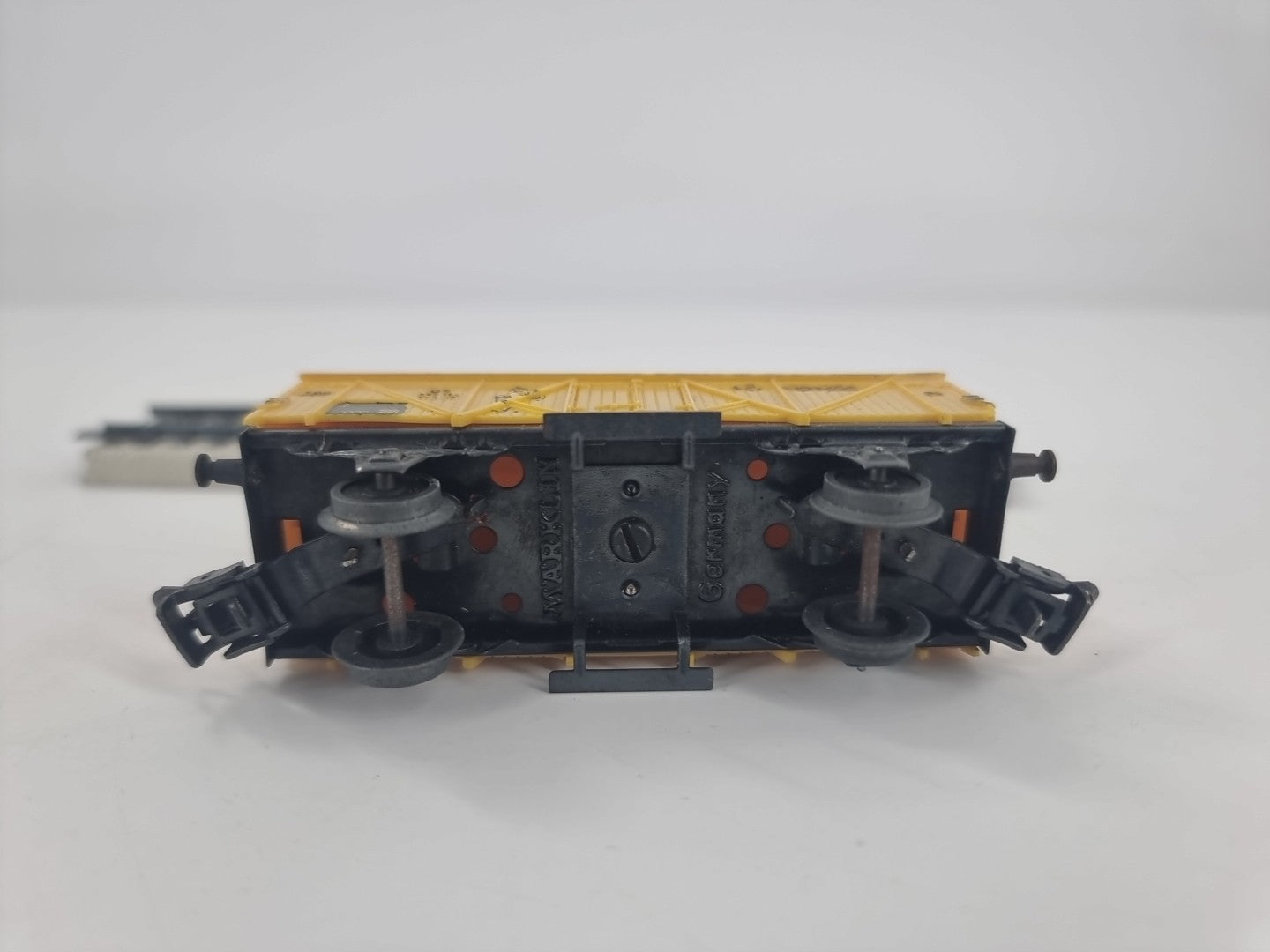 Märklin HO 4509 Gedeckter Güterwagen. “Jamaica” 