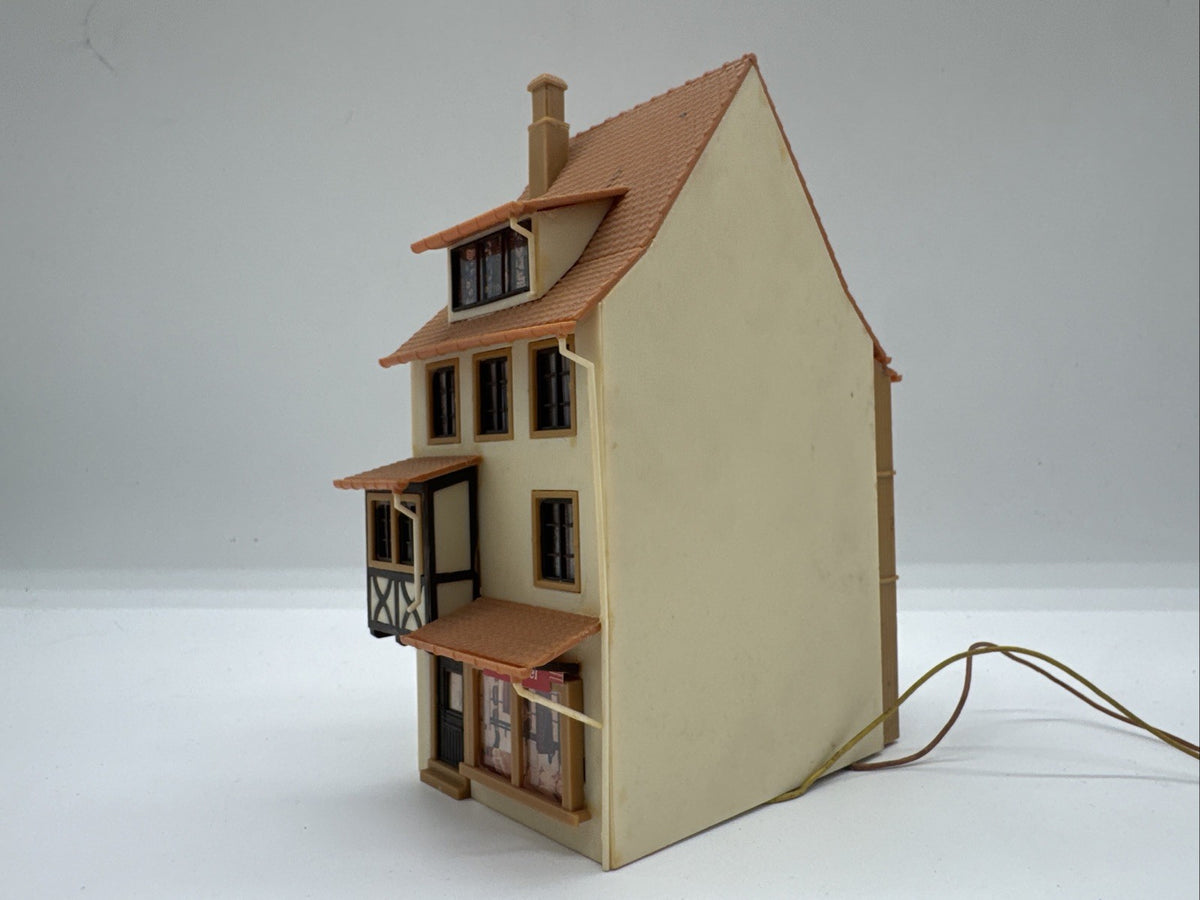 H0 Haus Gebaut Metzgerei Beleuchtet