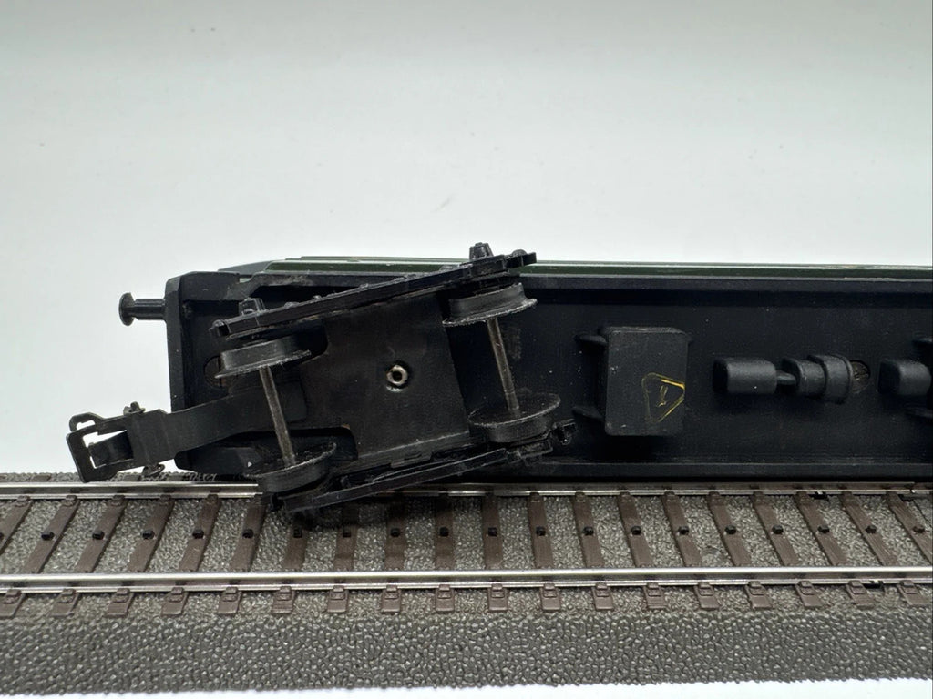 Piko Spur H0 18350 Personenwagen der DR Grün #68