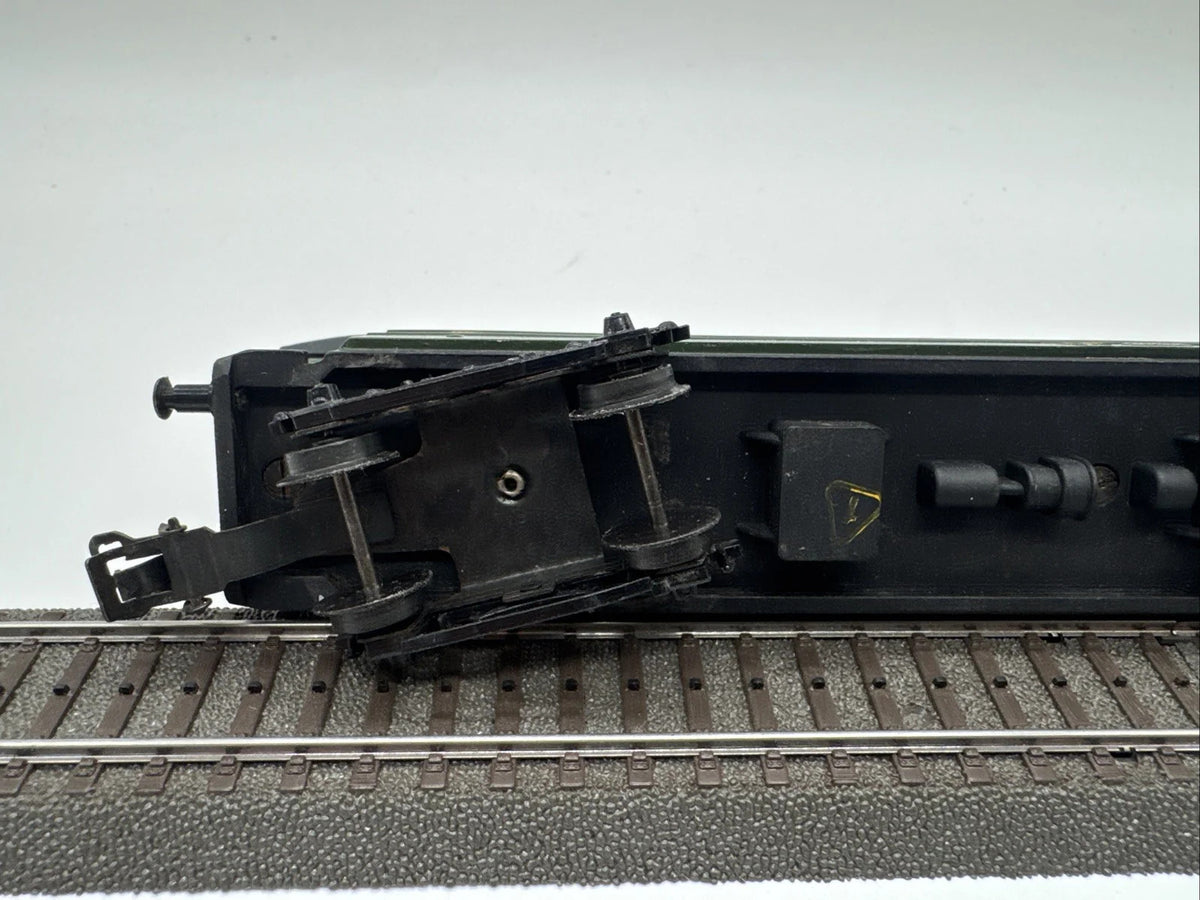 Piko Spur H0 18350 Personenwagen der DR Grün #68